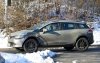 2019-renault-captur-prototype-makes-spy-photo-debut-as-clio-wagon-mule_4.jpg